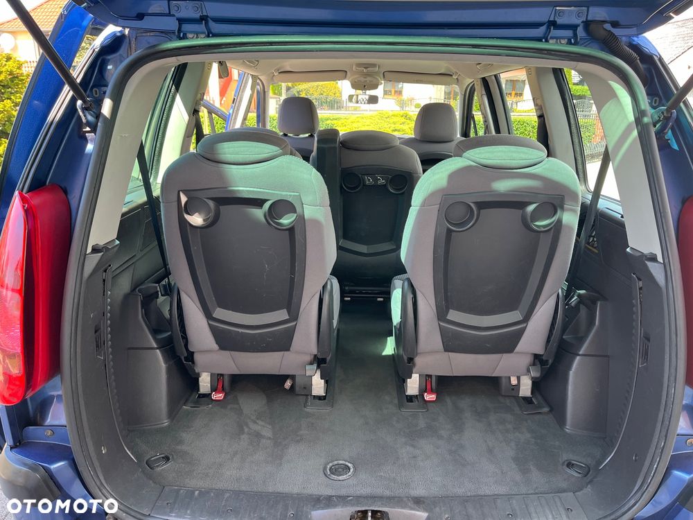 Peugeot 807 HDi 135 Style - 14