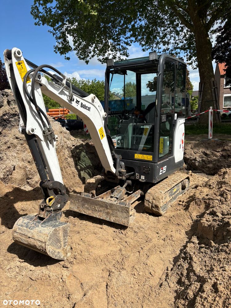 Bobcat E19 - 12