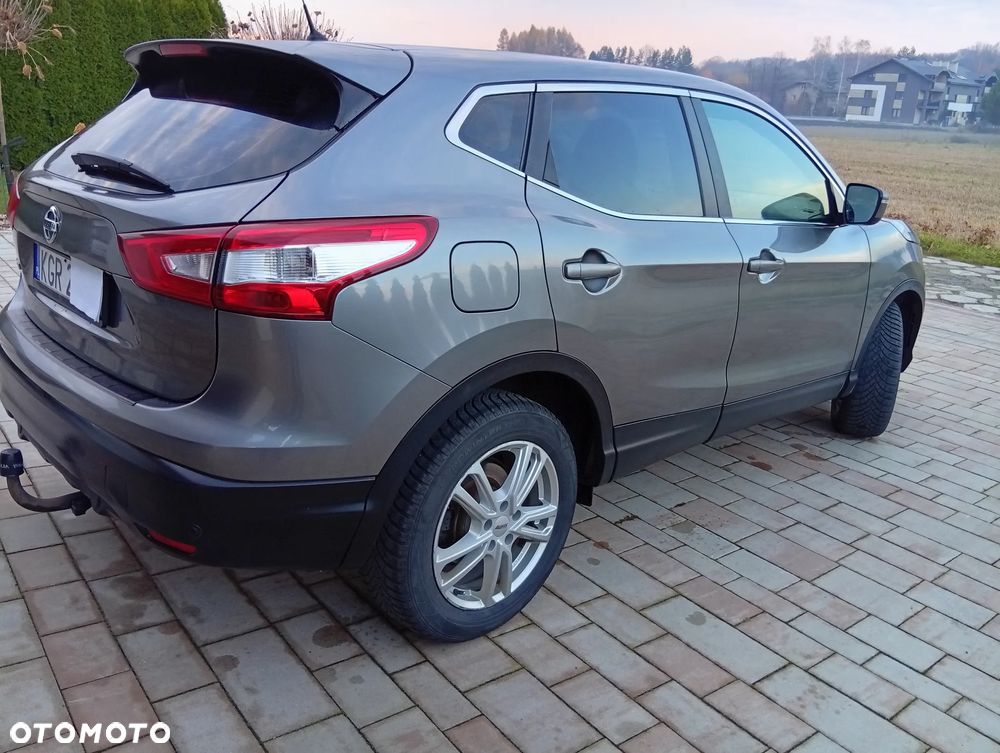 Nissan Qashqai 1.6 dCi 360 S&S - 6