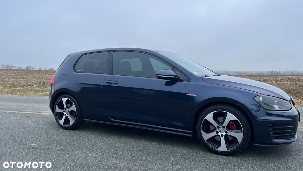 Volkswagen Golf GTI (BlueMotion Technology) - 7