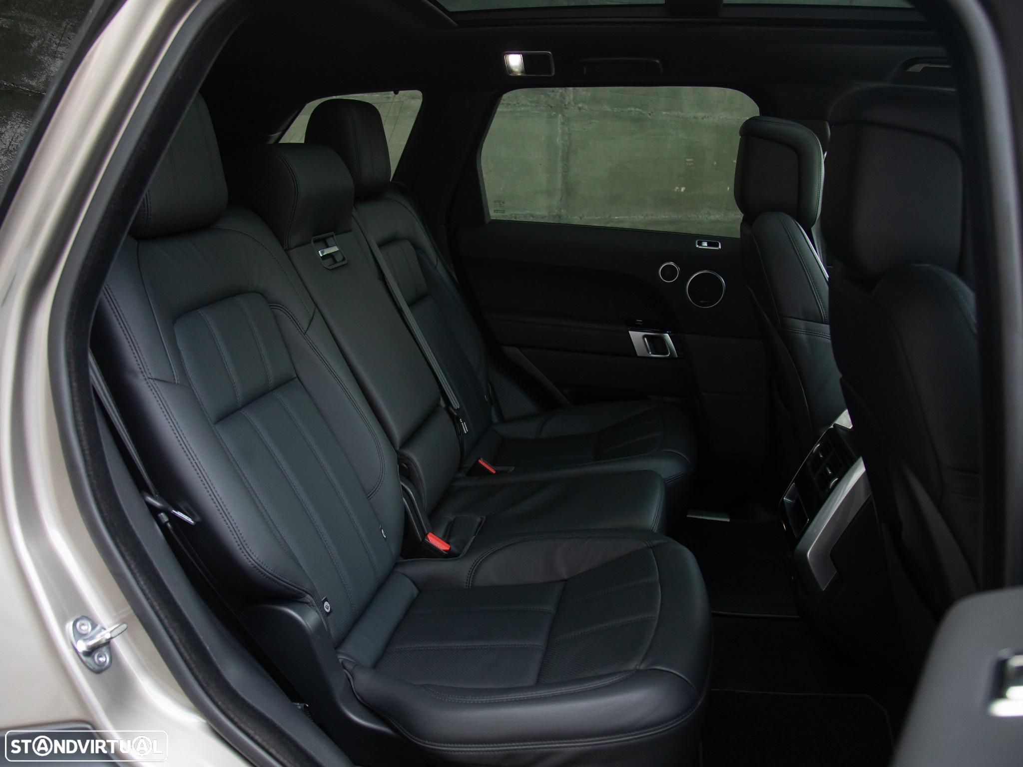 Land Rover Range Rover Sport P440e Hybrid Dynamic HSE - 23