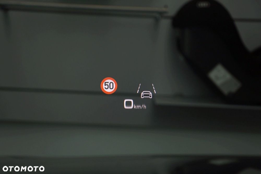 Audi Q8 - 40