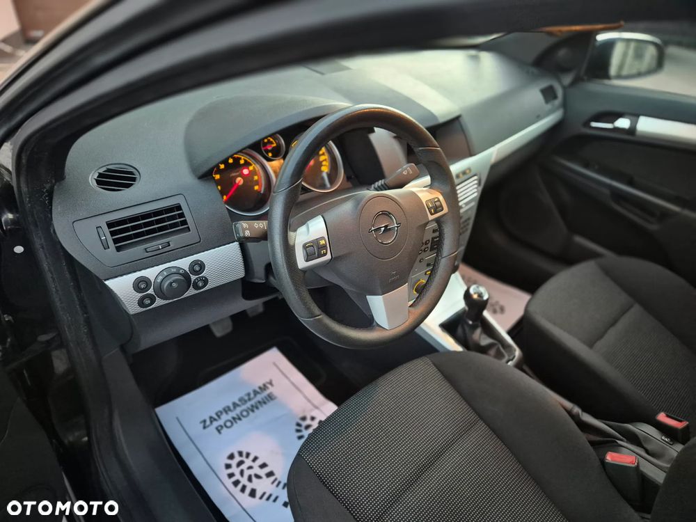 Opel Astra 1.6 Innovation 110 Jahre - 34