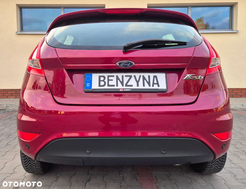 Ford Fiesta 1.25 Celebration - 12