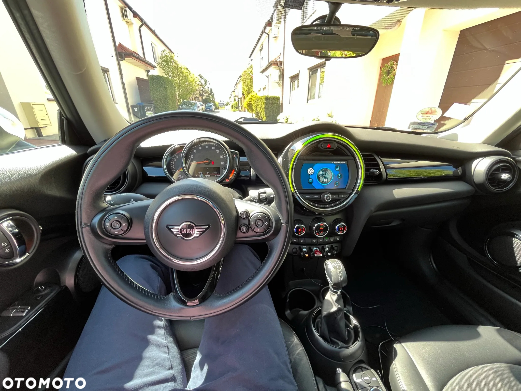 MINI Cooper Standard - 22