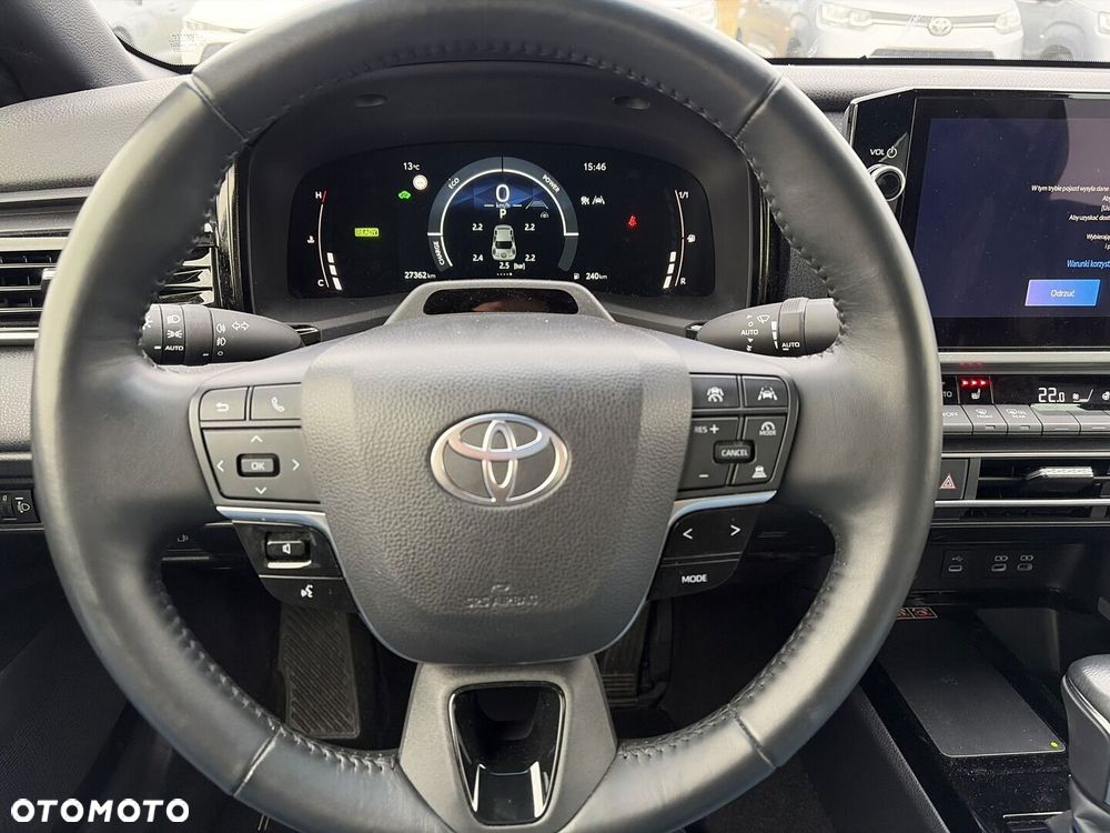 Toyota Camry 2025