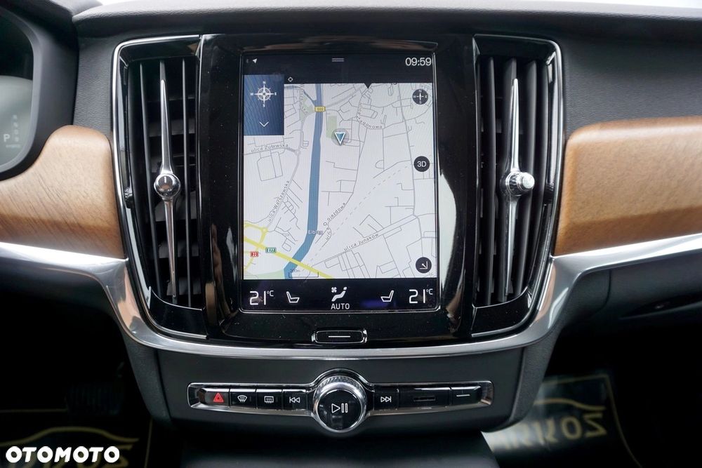 Volvo S90 T8 Twin Engine AWD Geartronic Inscription - 31