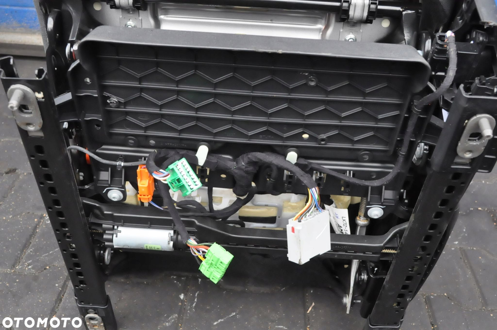 LAND ROVER DISCOVERY L550 LIFT FOTELE KANAPA BOCZKI SKÓRA TUNEL ANGLIK - 5