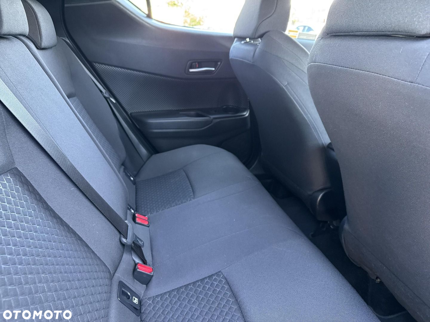 Toyota C-HR 1.8 Hybrid GPF Comfort - 10