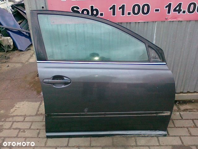 TOYOTA AVENSIS DRZWI PRZEDNIE PRAWE 03- T25