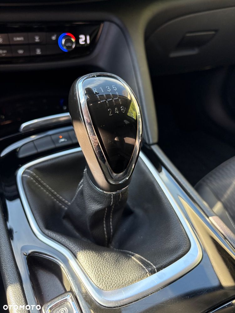 Opel Insignia 2.0 CDTI Innovation S&S - 28