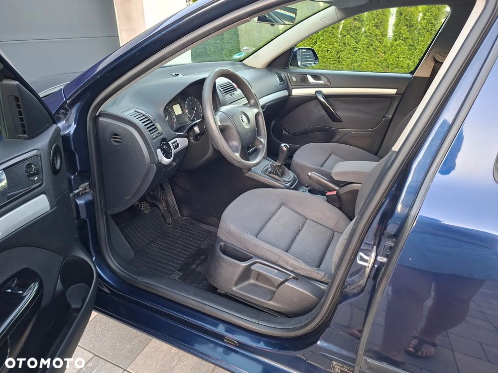 Skoda Octavia 1.6 FSI Classic - 13
