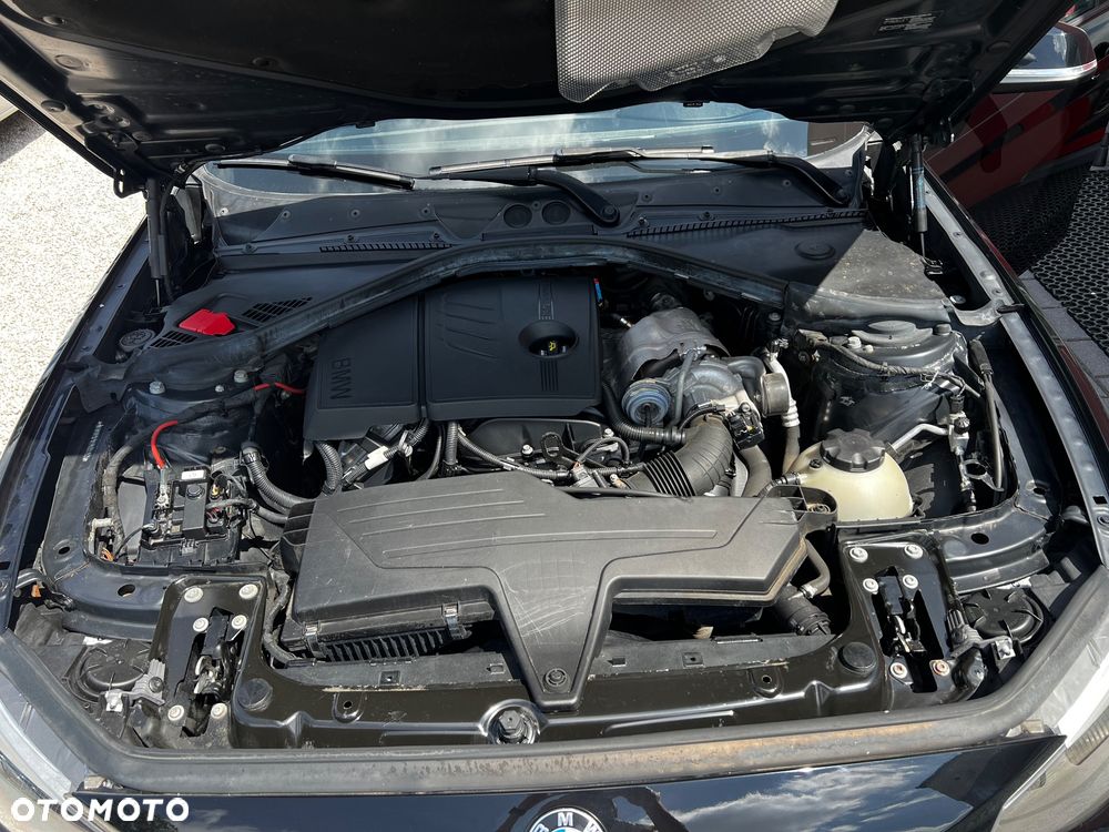 BMW Seria 1 116i - 34