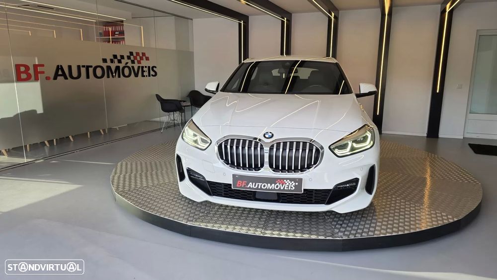 BMW 116 d Pack Desportivo M - 12