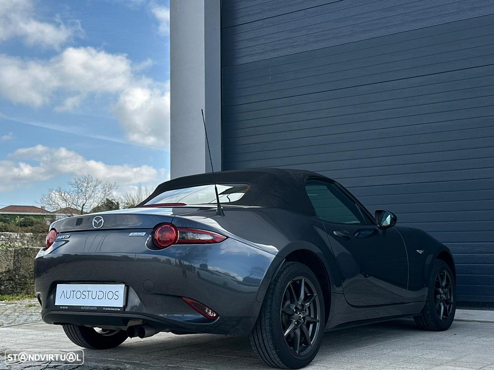 Mazda MX-5 SKYACTIV-G 131 Center-Line - 2