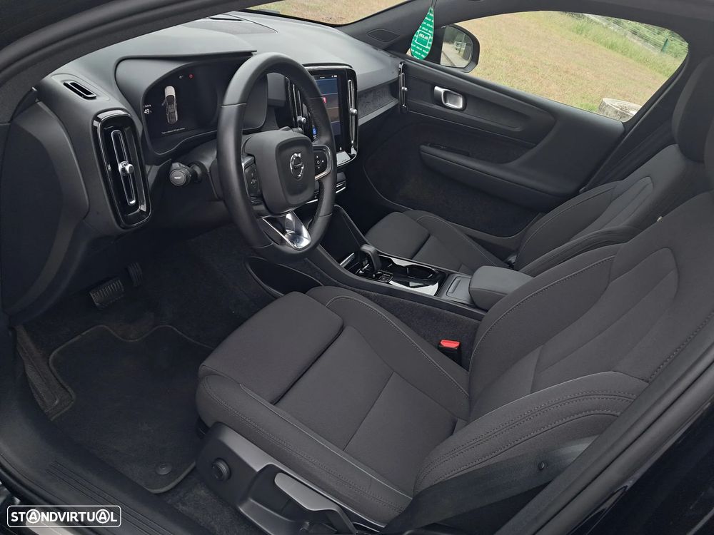 Volvo C40 Recharge Core - 10