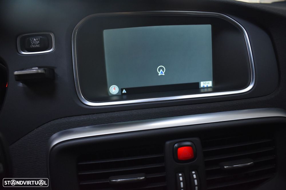 Volvo V40 2.0 D2 VOR - 28