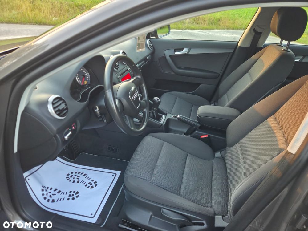 Audi A3 Sportback - 13