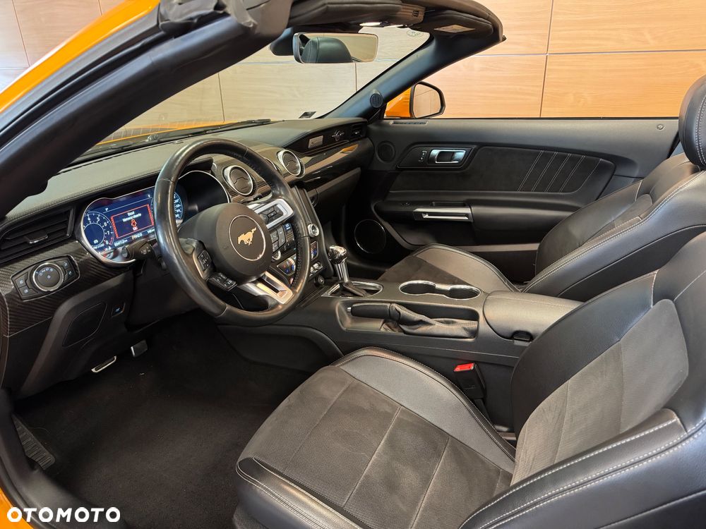 Ford Mustang 5.0 V8 GT - 10