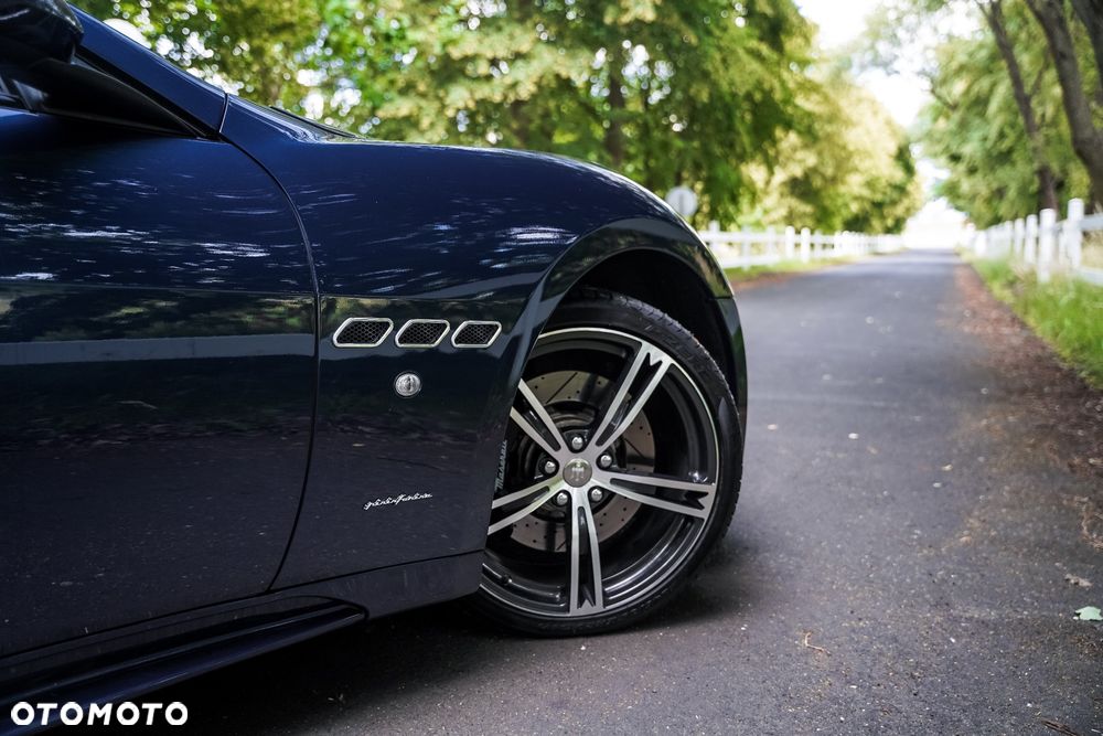 Maserati GranTurismo S - 7