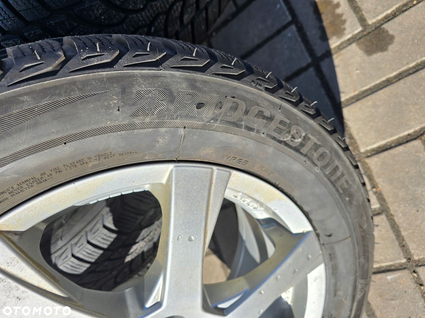 BRIDGESTONE BLIZZAK LM-32 235/55R17 103V 7,5mm 18R 4X - 7