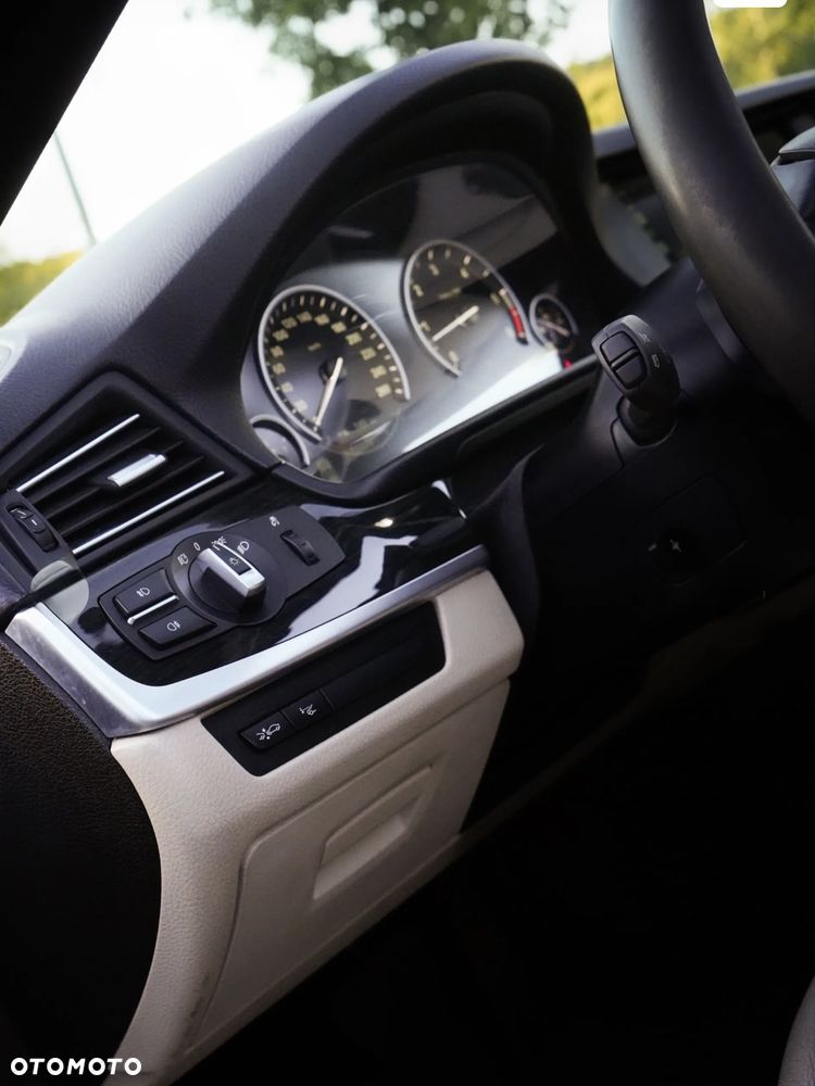 BMW Seria 5 535d xDrive - 16
