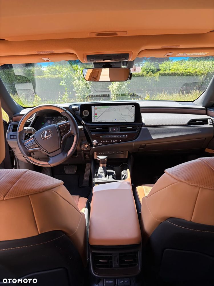 Lexus ES - 11