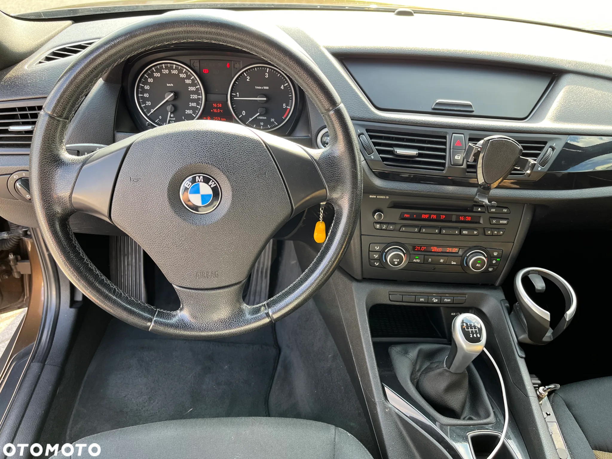 BMW X1 xDrive18d - 14