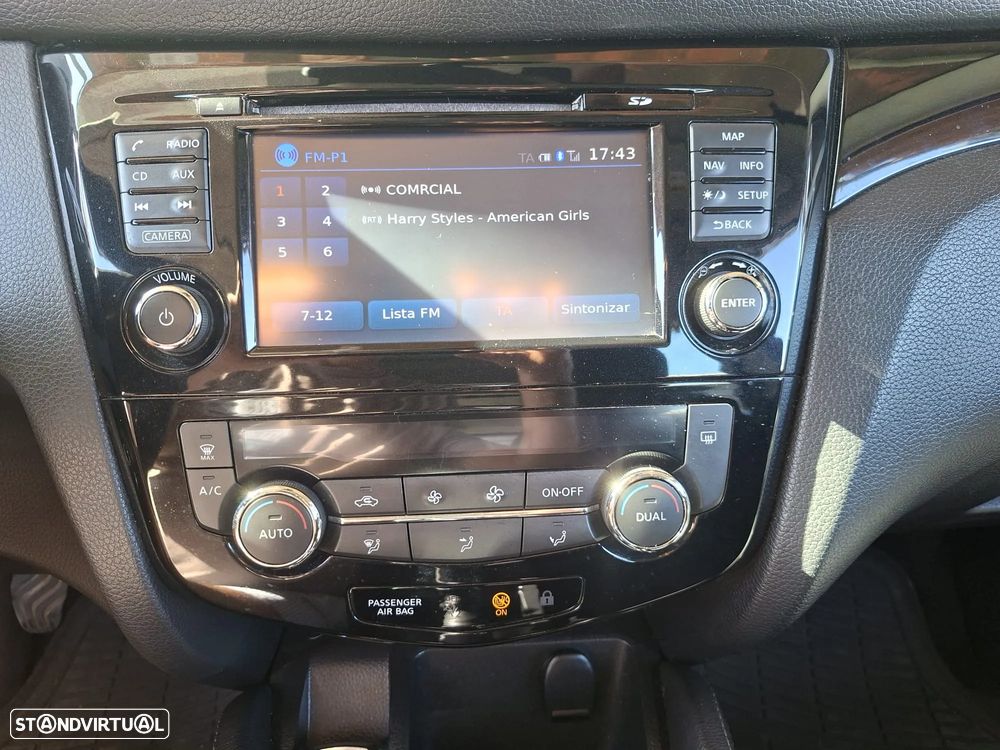 Nissan Qashqai 1.5 dCi Acenta Connect - 26