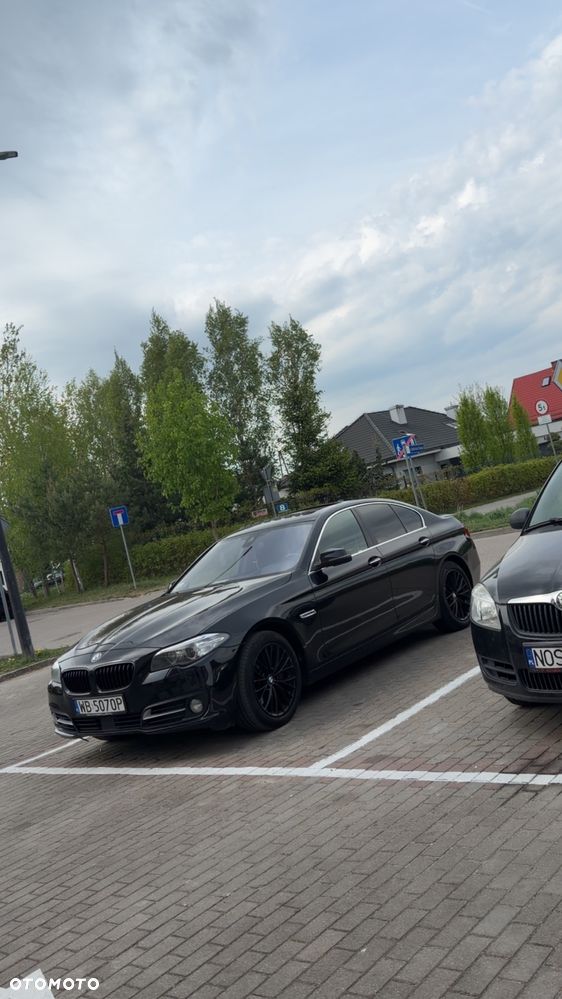 BMW Seria 5 525d xDrive - 7