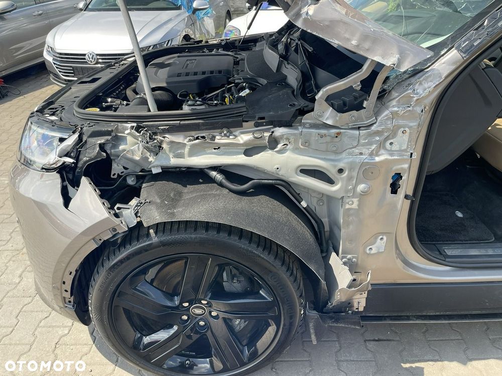 Land Rover Discovery 3.0 D350 mHEV Metropolitan Edition - 4