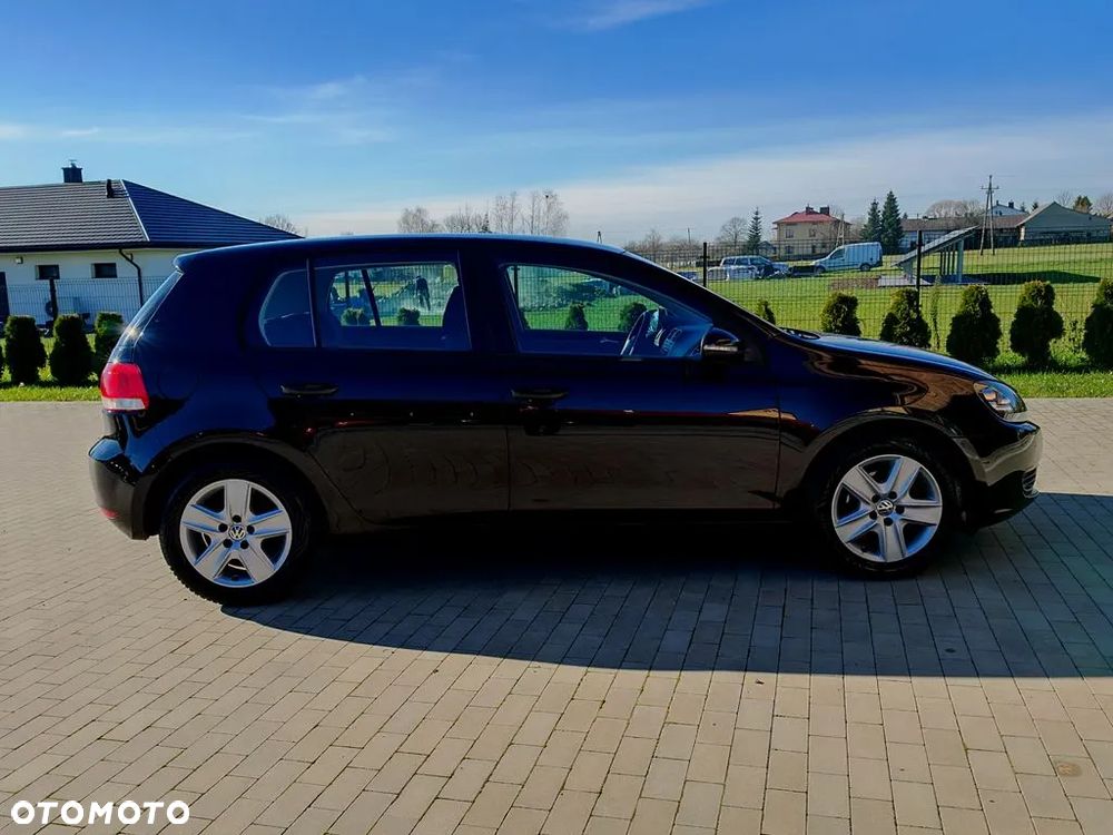 Volkswagen Golf 2.0 TDI SCR Comfortline - 13