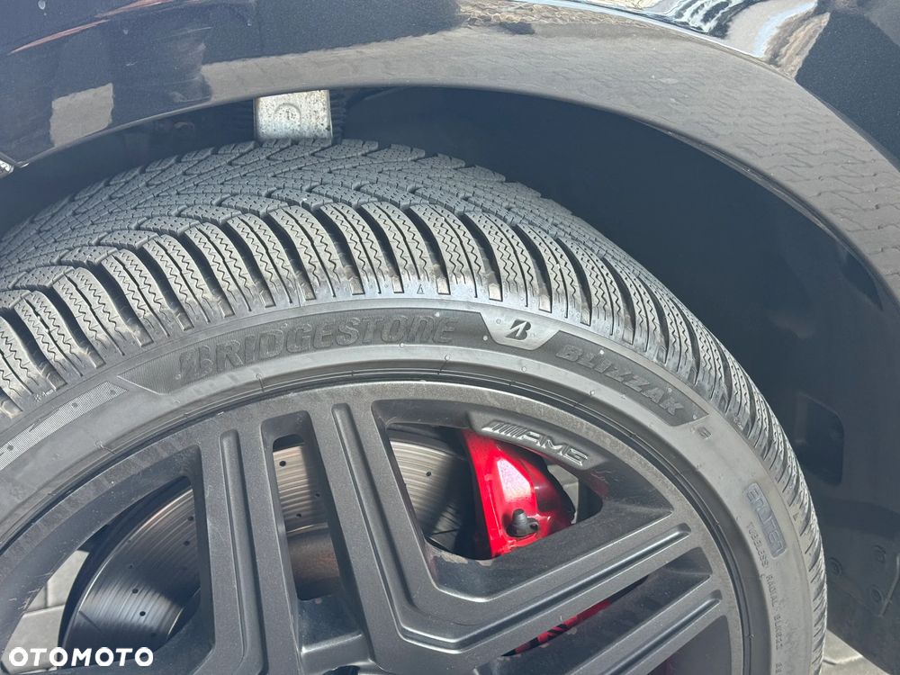 Mercedes-Benz ML 63 AMG 4-Matic - 35