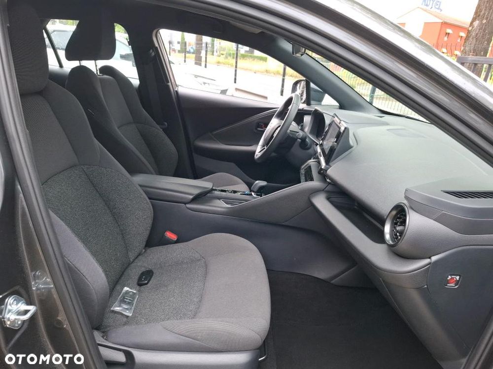 Toyota C-HR - 5
