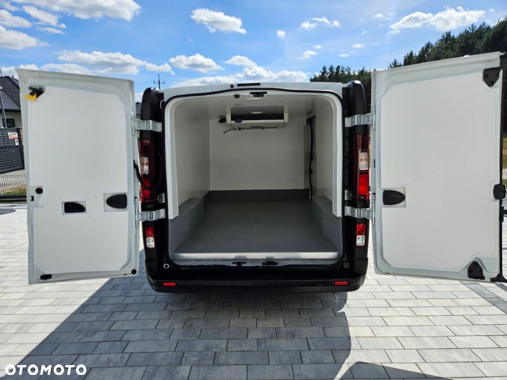 Renault TRAFIC L2H1 Long Chłodnia Mroźnia 62tyś km SalonPL - 31