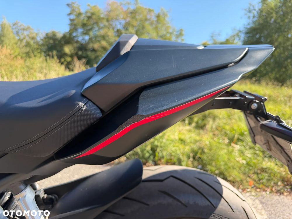 Honda CBR - 15