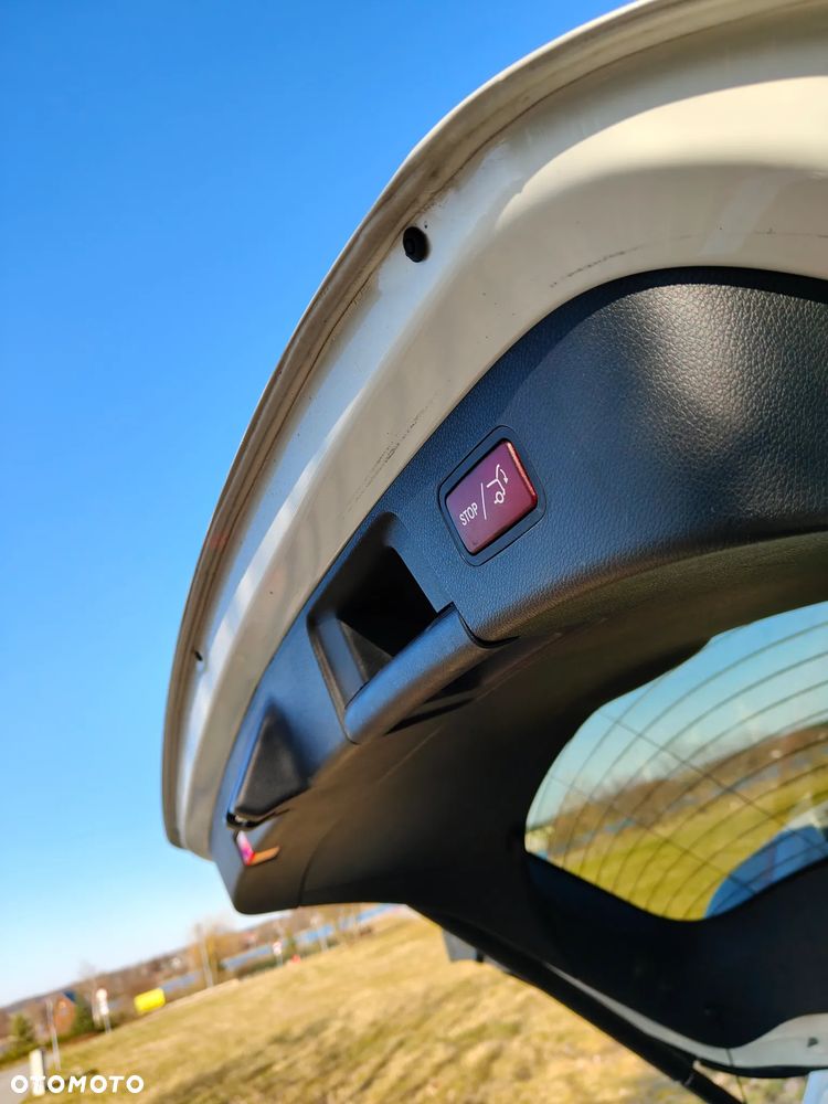 Mercedes-Benz GLA 200 - 14