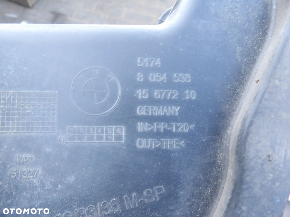 BMW - F32 - KANAŁ , DOLOT POWIETRZA - PRAWY - 8054538 - 2