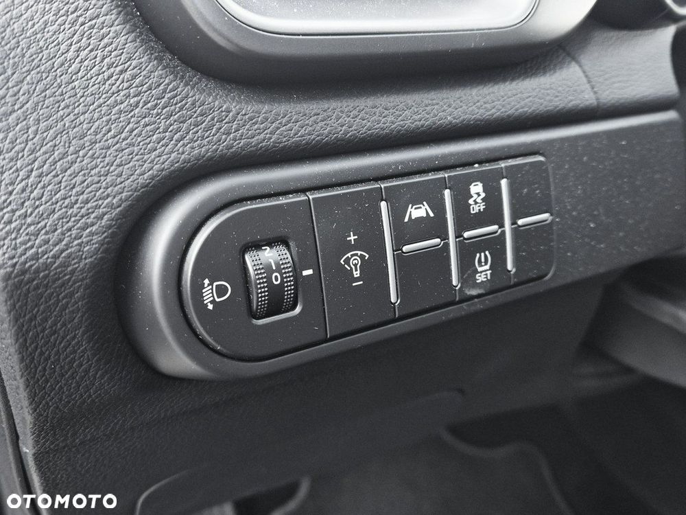 Kia XCeed 1.5 T-GDI Business Line DCT - 22