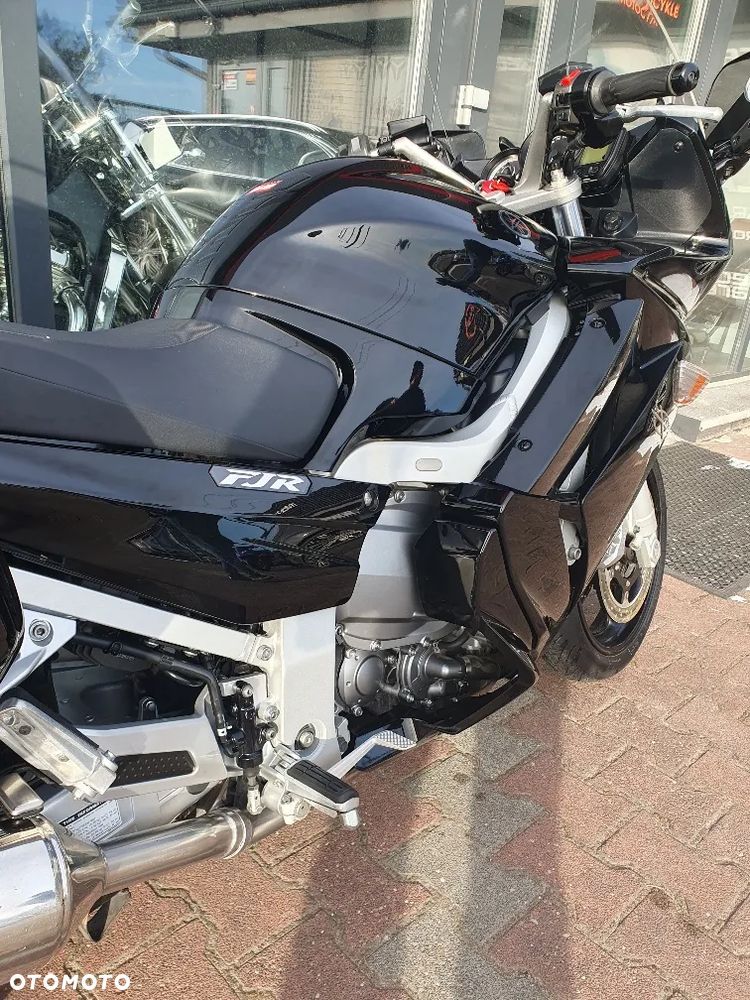Yamaha FJR - 10