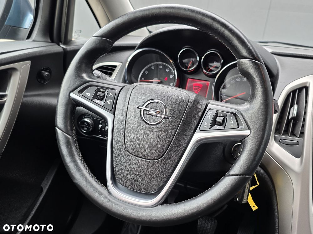 Opel Astra 1.4 Turbo - 19