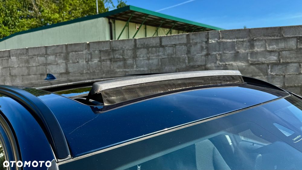 BMW Seria 3 318d DPF Touring Edition Exclusive - 40