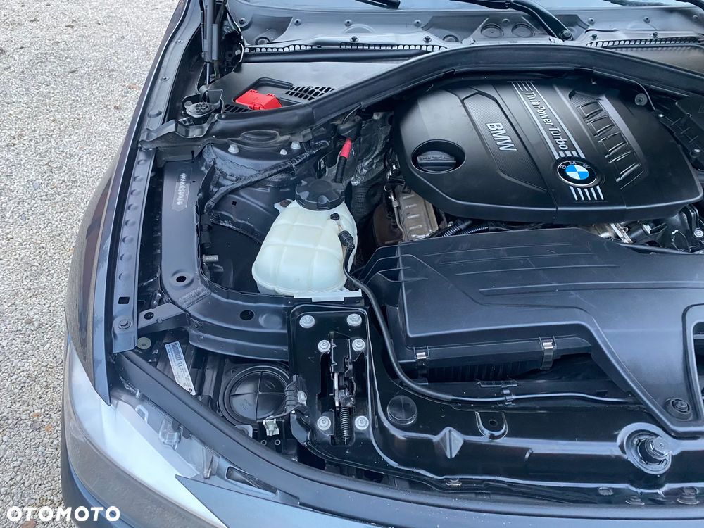 BMW Seria 3 - 35