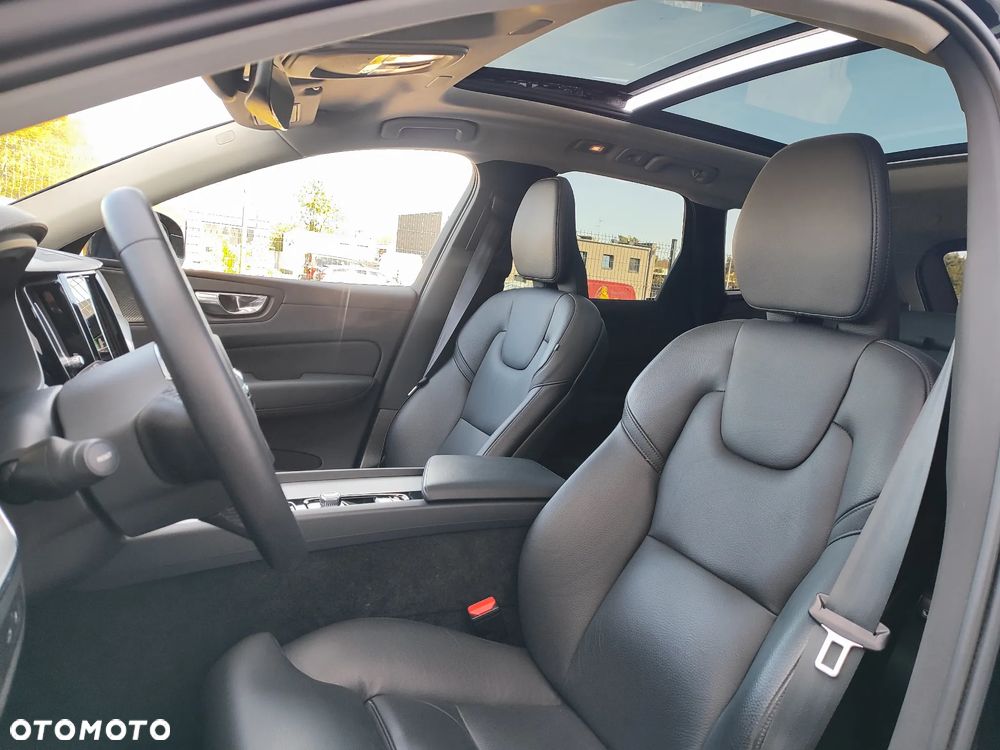 Volvo XC 60 T8 AWD Recharge Geartronic Inscription - 9