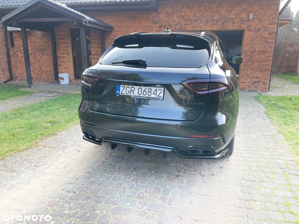Maserati Levante S Q4 - 4
