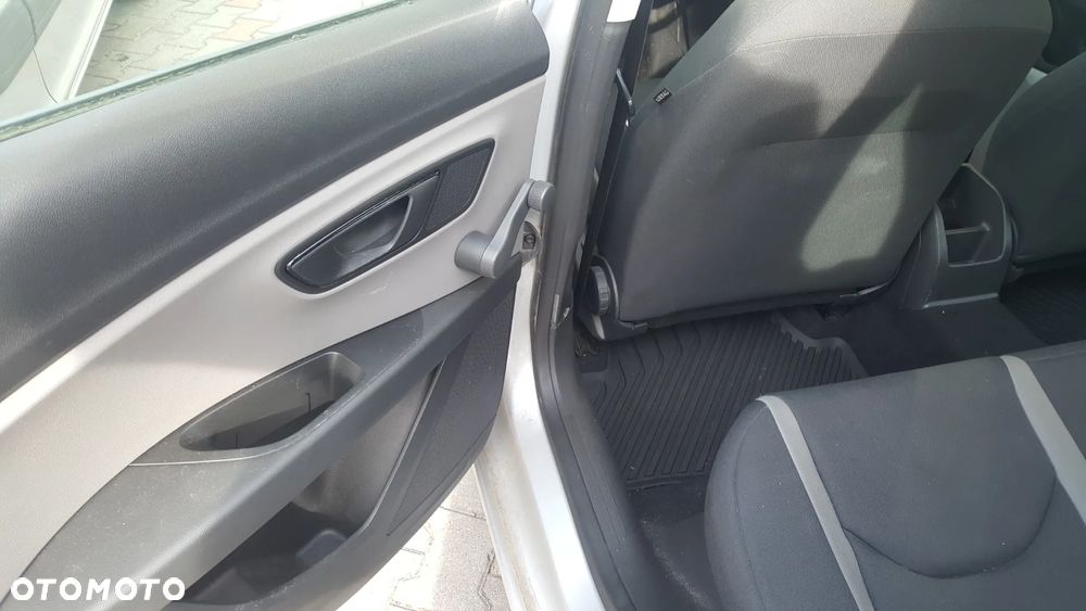 Seat Leon 1.6 TDI Reference - 7