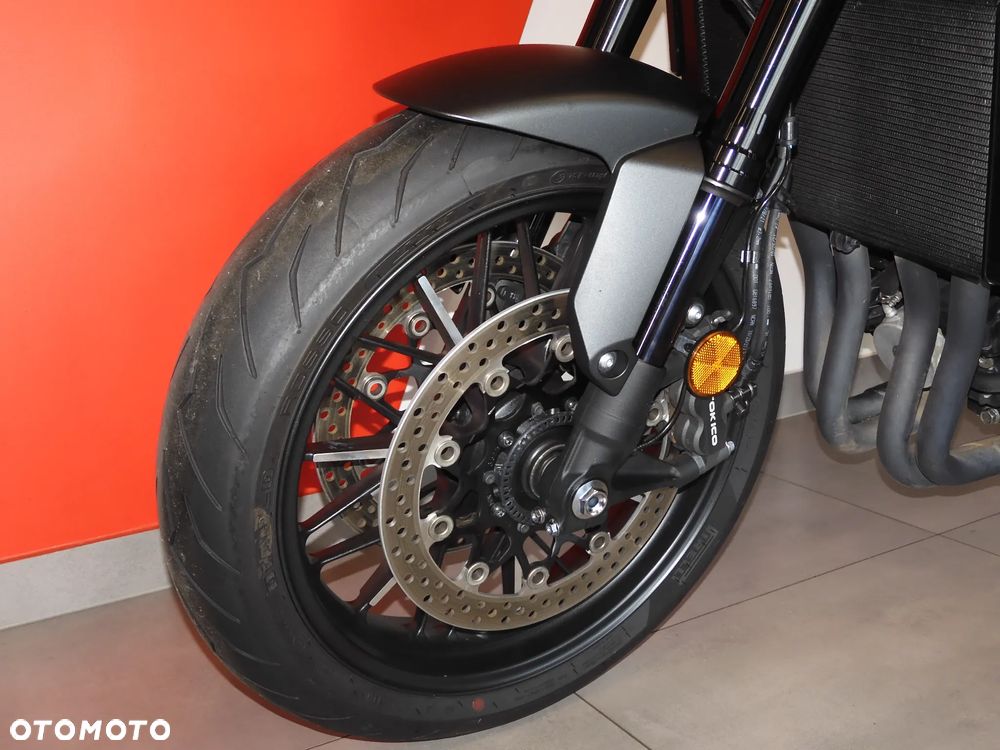 Honda CB - 28