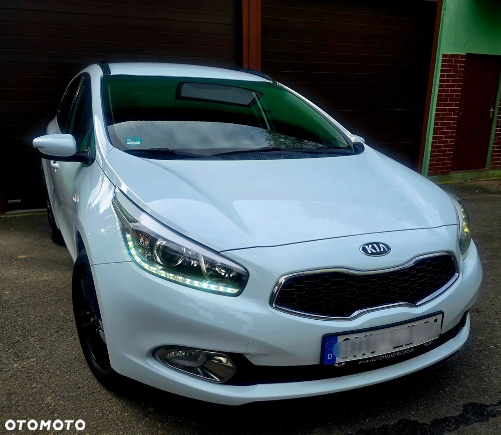 Kia Ceed 1.4 CVVT Dream Team Edition - 2