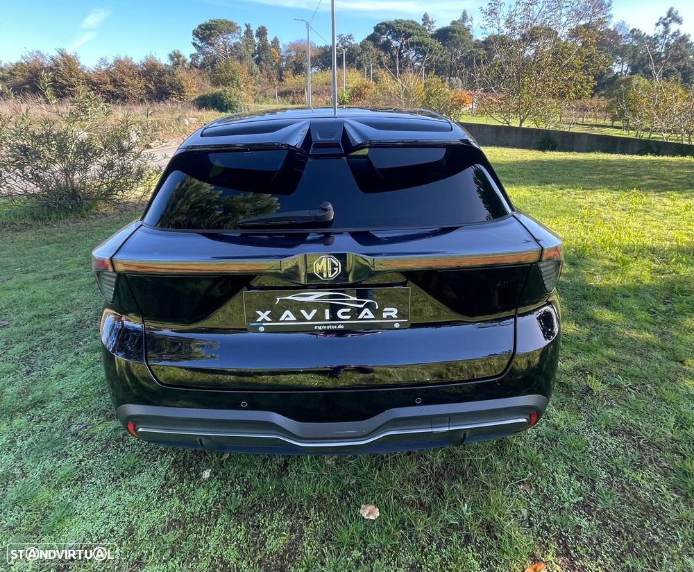 MG MG4 64 kWh Luxury - 9