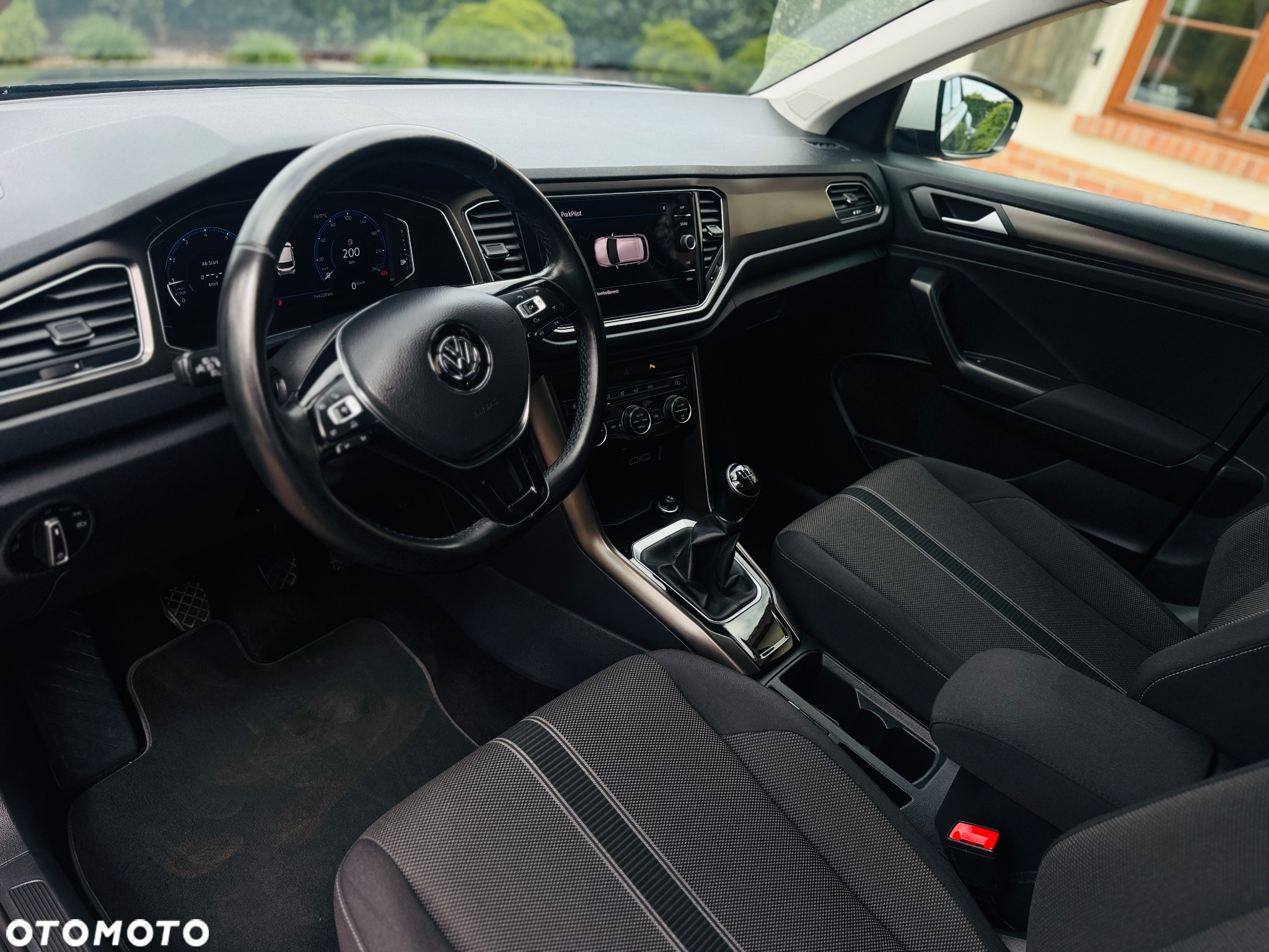 Volkswagen T-Roc 1.0 TSI Life Plus - 23